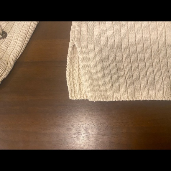 GUESS sweater - Picture 4 of 4